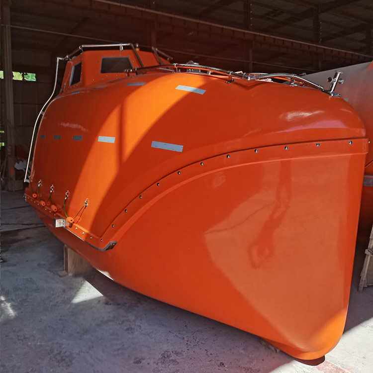 Bote salvavidas de ca&iacute;da libre21