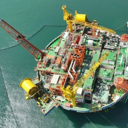 Se completó en Qingdao la primera 'planta de procesamiento de petróleo y gas costa afuera' cilíndrica de Asia