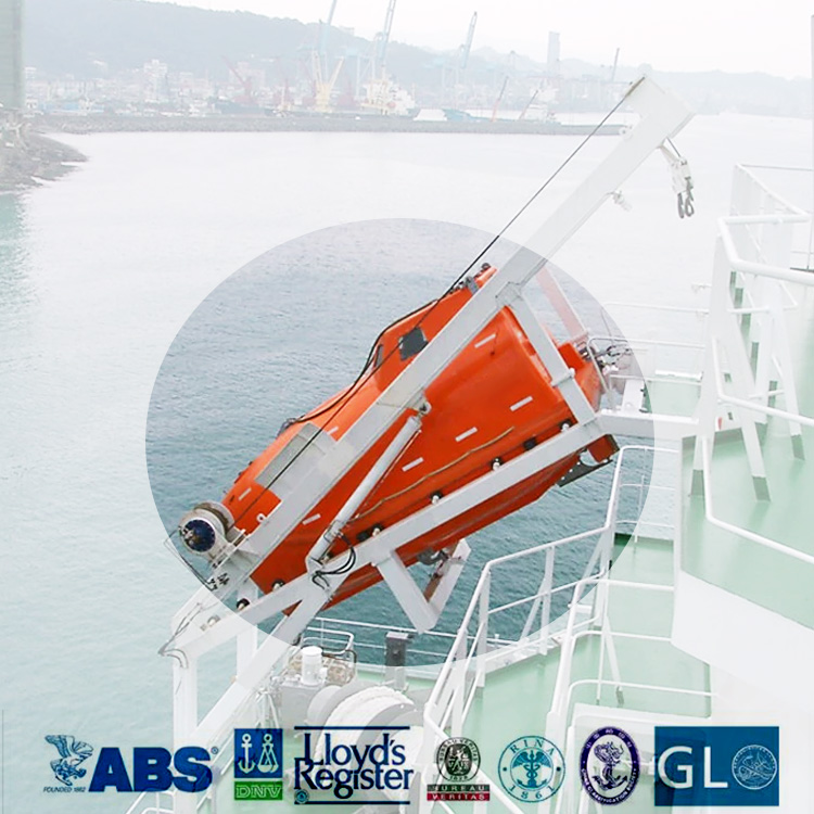 Bote salvavidas de ca&iacute;da libre28